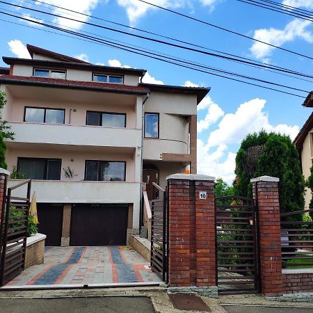 Ten'S Apartment - Spatios Si Linistit Cluj-Napoca Exteriör bild