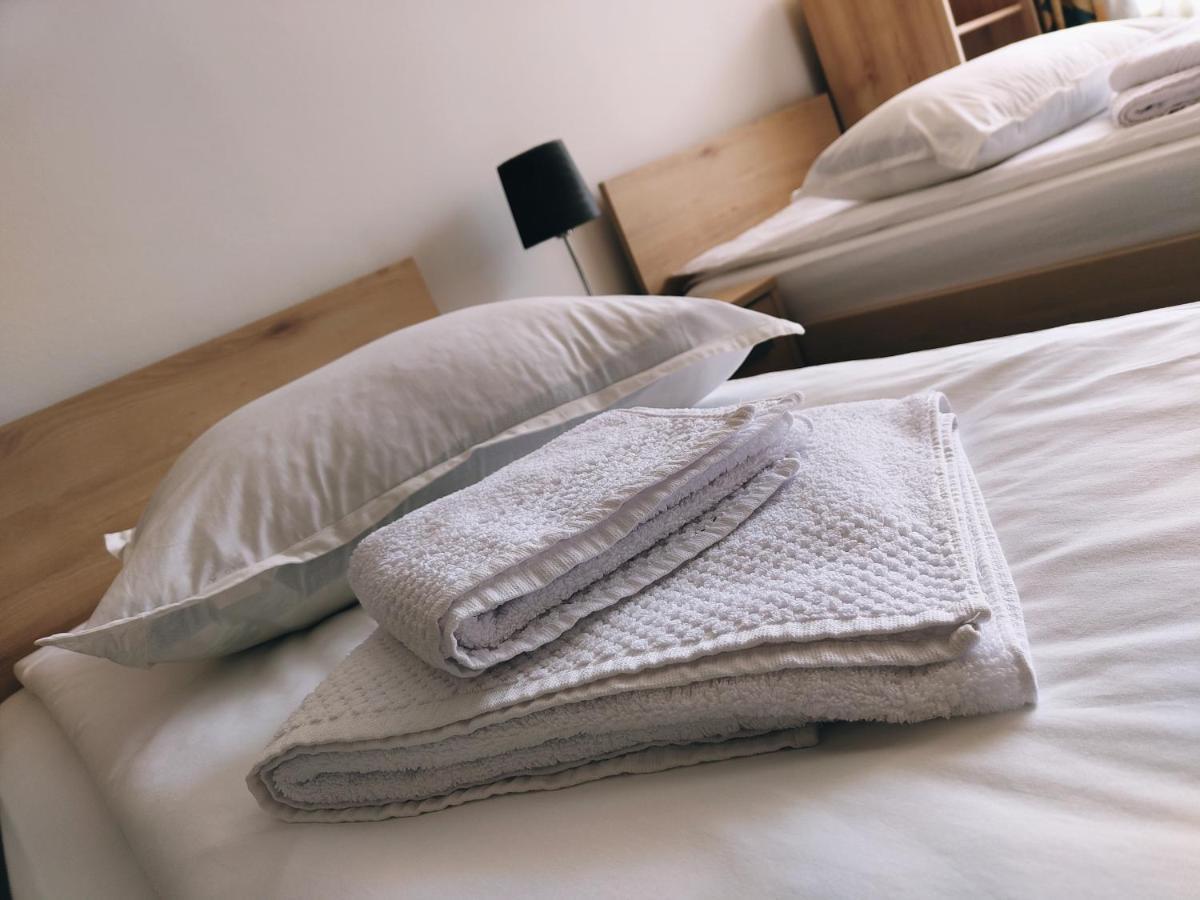 Ten'S Apartment - Spatios Si Linistit Cluj-Napoca Exteriör bild