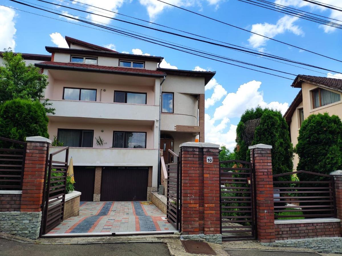 Ten'S Apartment - Spatios Si Linistit Cluj-Napoca Exteriör bild